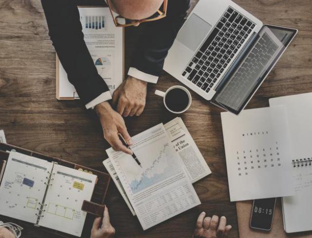 ROI: o que é, como e por que calcular o Retorno sobre o Investimento